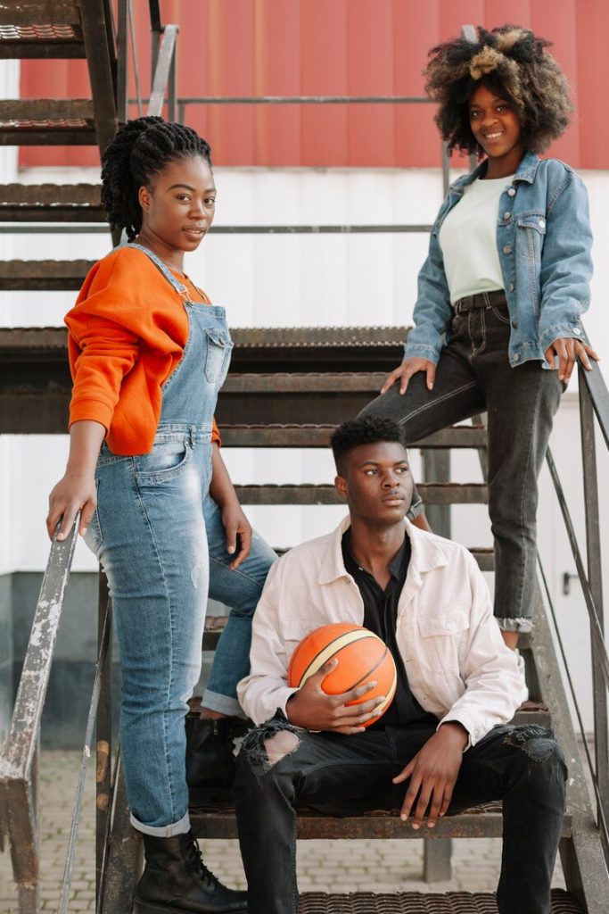 front-view-teenagers-posing-together_23-2148505409